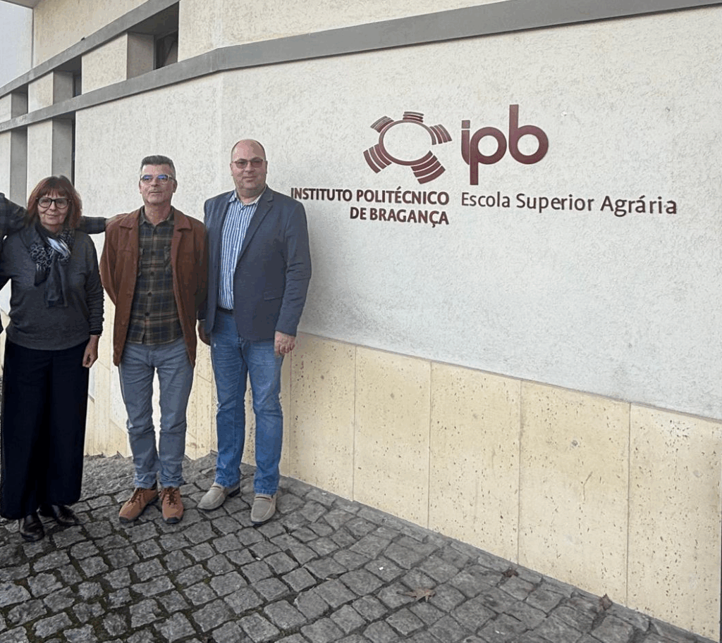 Pesquisador Visitante Sênior no Instituto Politécnico de Bragança – Portugal